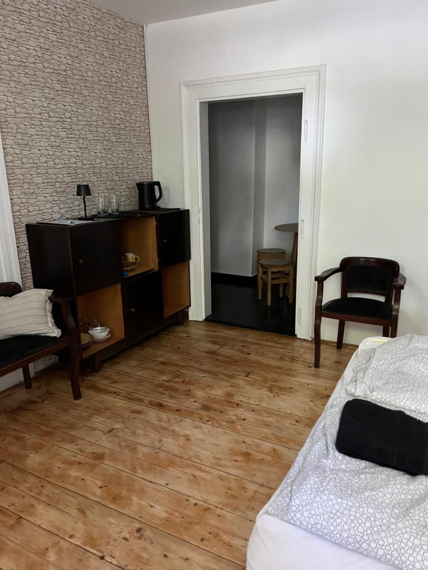 Utcara Nyilo Apartman Vác Buitenkant foto